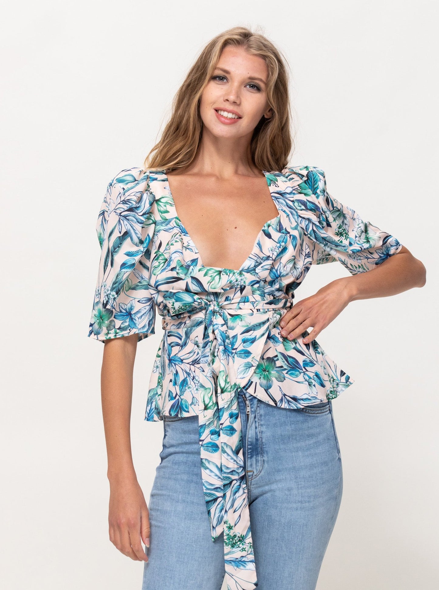 Floral Mid-Puff Shirt